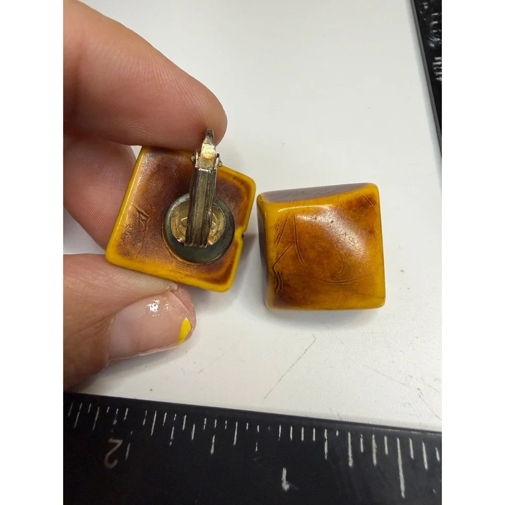 Vintage Marbled Butterscotch Amber Resin Square Clip On Earrings Mid Century